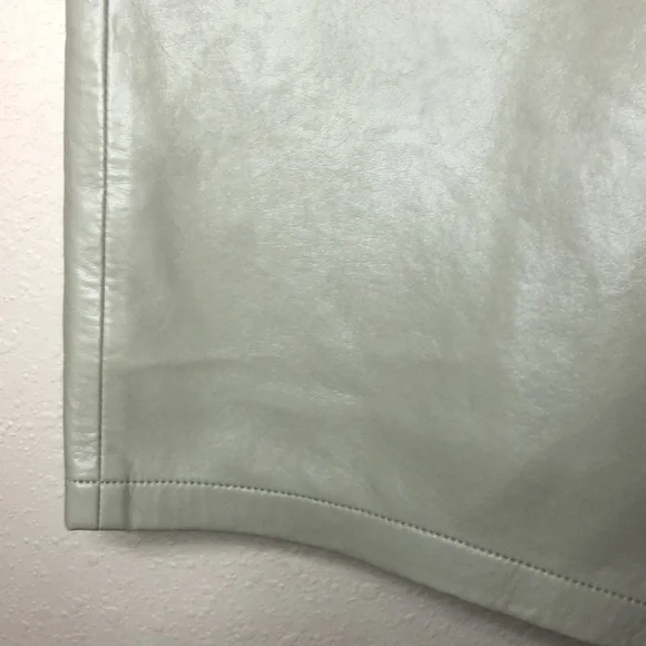 Free People AGOLDE Women's Size 10 Toast Color Recycled Leather Bland Shorts - Picture 5 of 14